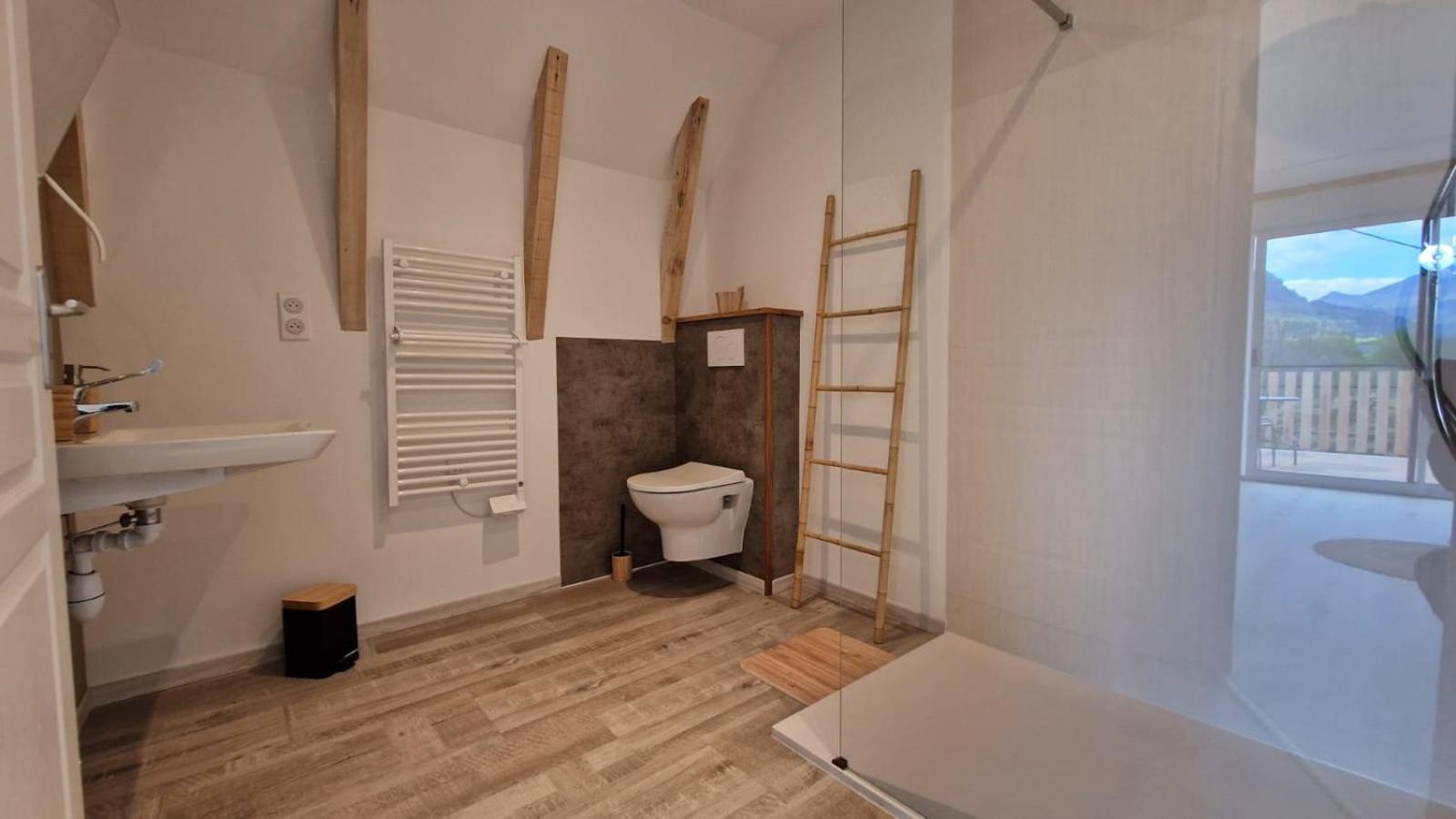 La Puy Mary Bed & Breakfast Le Falgoux Екстериор снимка