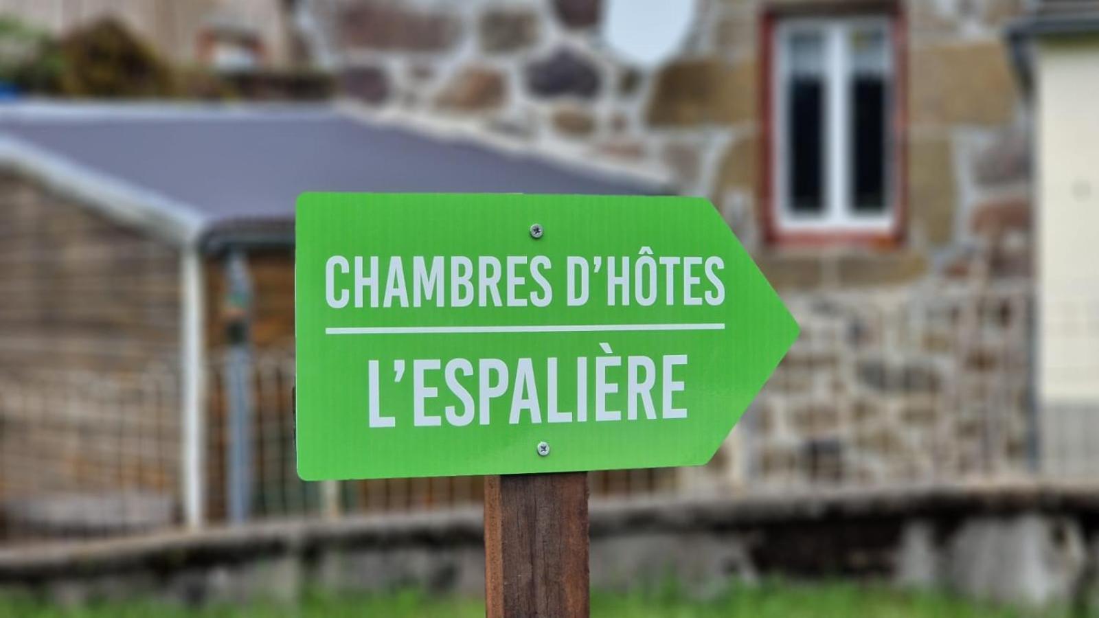 La Puy Mary Bed & Breakfast Le Falgoux Екстериор снимка